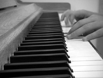 pianohands1
